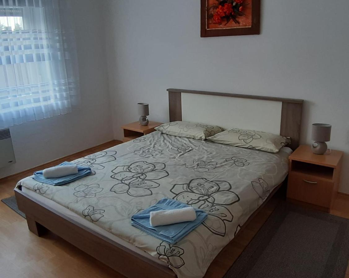 Apartment Ivana Gospić Zewnętrze zdjęcie